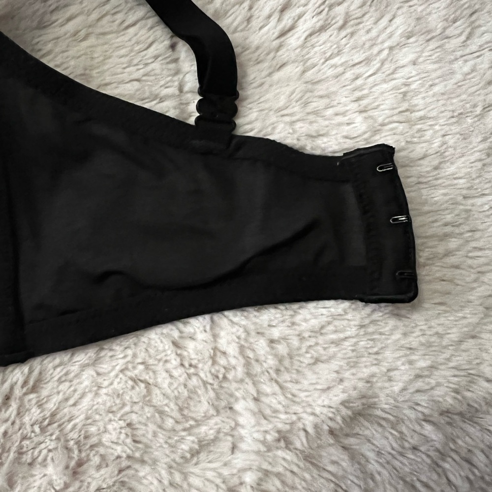 Body by Victoria Victoria’s Secret Bra - Picture 14 of 14